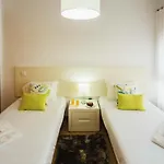Apartman Muralha - By Sch *