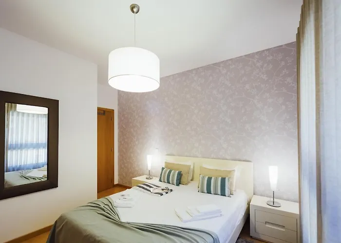 Muralha - By Sch דירה