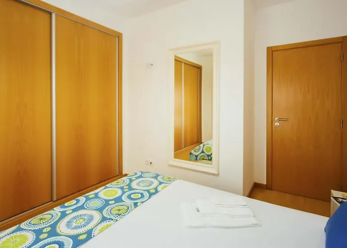 דירה Muralha - By Sch נאזרה