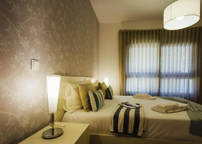 דירה Muralha - By Sch נאזרה